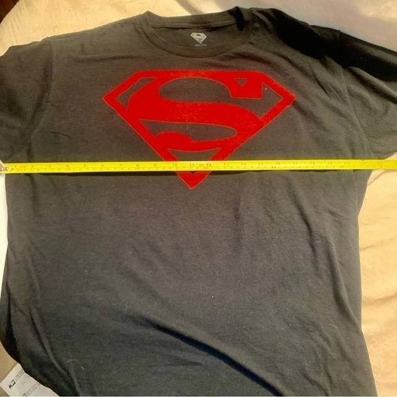 Superman T-Shirt XL Black 100% Cotton Red Superman Emblem Oversized Unisex - Picture 12 of 13